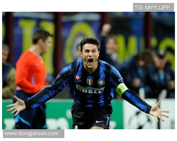 天下足球十大经典球星风云人物解析与传奇时刻回顾