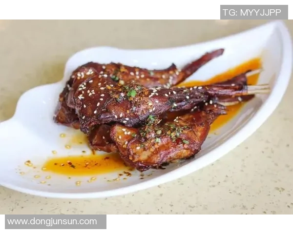 当足球巨星相聚餐桌热辣川菜点燃味蕾激情与赛场同样精彩